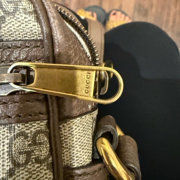 Gucci! Preloved GG supreme ophidia mini messenger!!comes with a box - Picture 3 of 16
